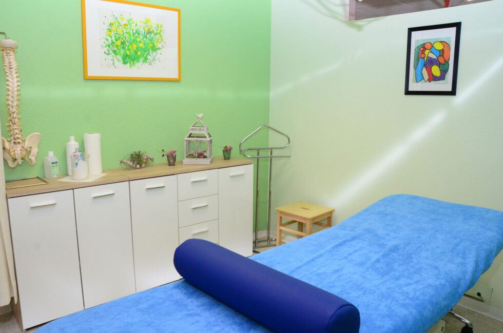 Therapieraum mit Sprossenwand